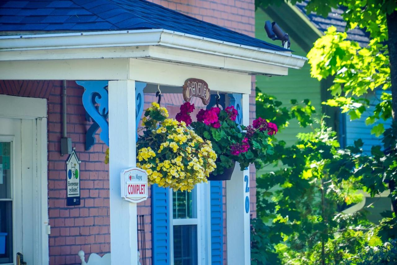 Au Coeur De Magog Bed & Breakfast Dış mekan fotoğraf