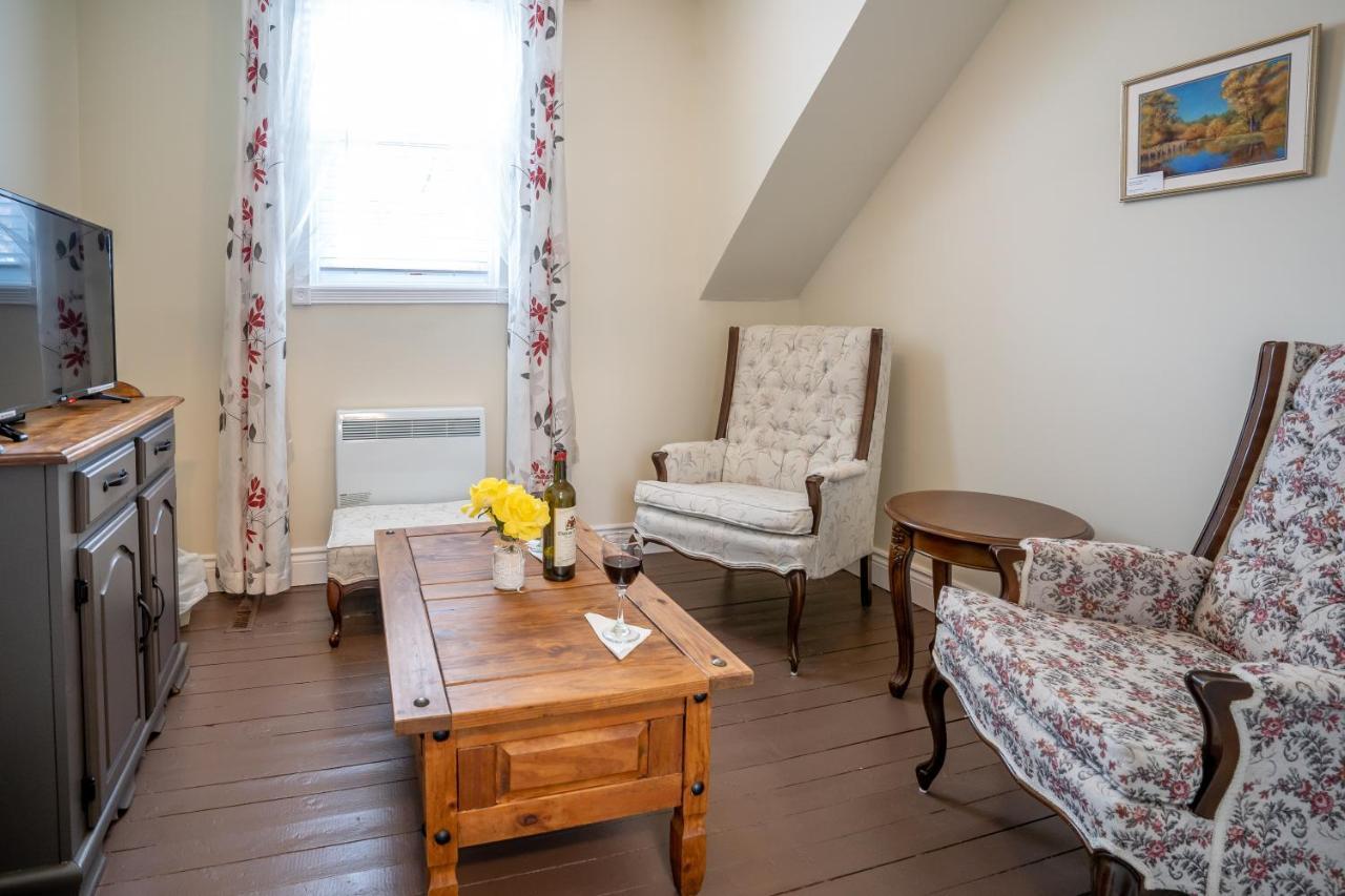 Au Coeur De Magog Bed & Breakfast Dış mekan fotoğraf