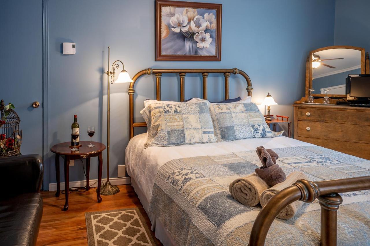 Au Coeur De Magog Bed & Breakfast Dış mekan fotoğraf