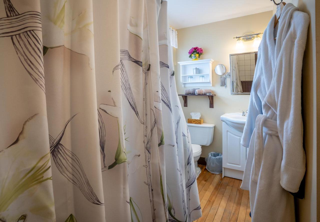 Au Coeur De Magog Bed & Breakfast Dış mekan fotoğraf
