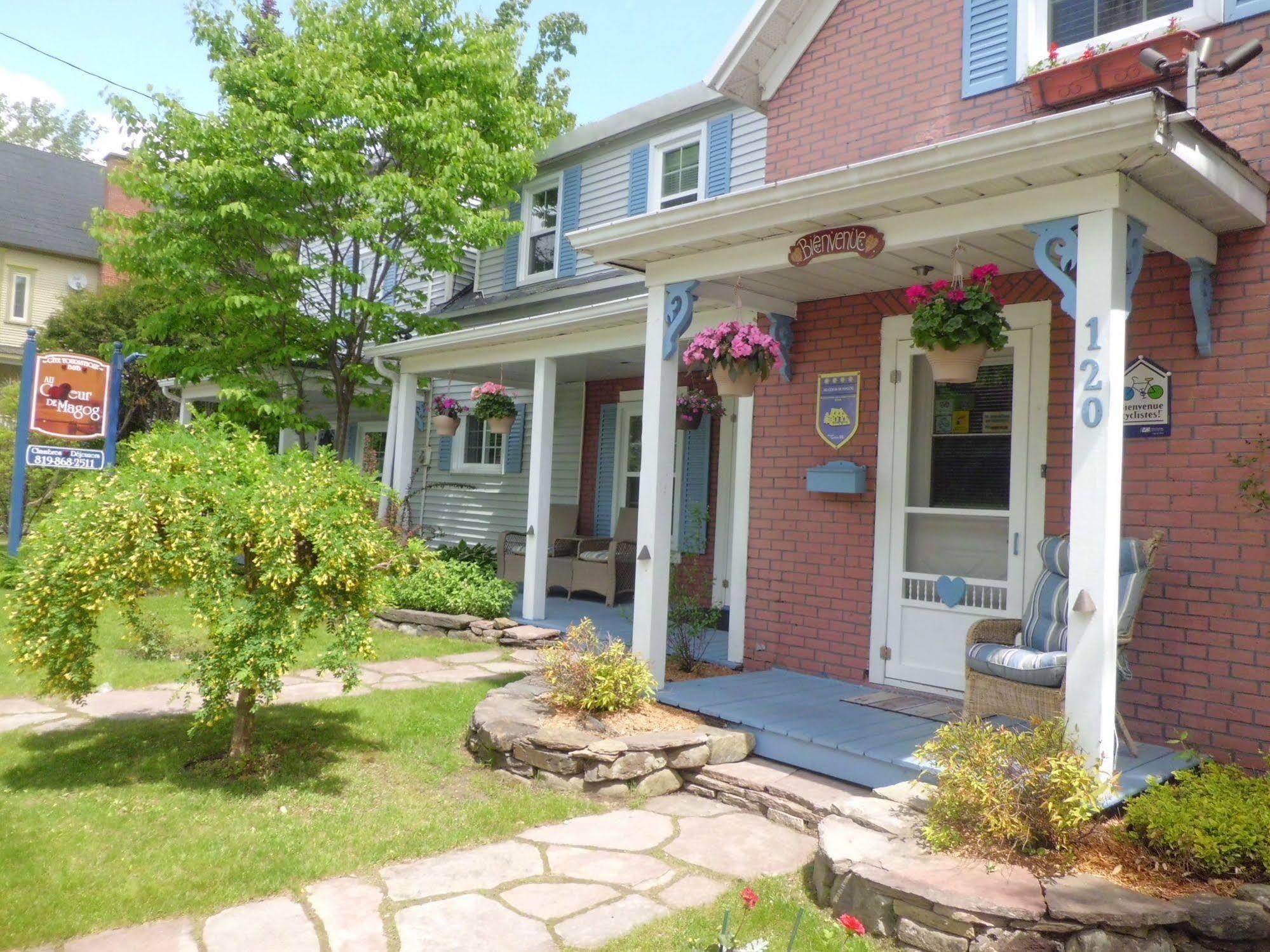 Au Coeur De Magog Bed & Breakfast Dış mekan fotoğraf