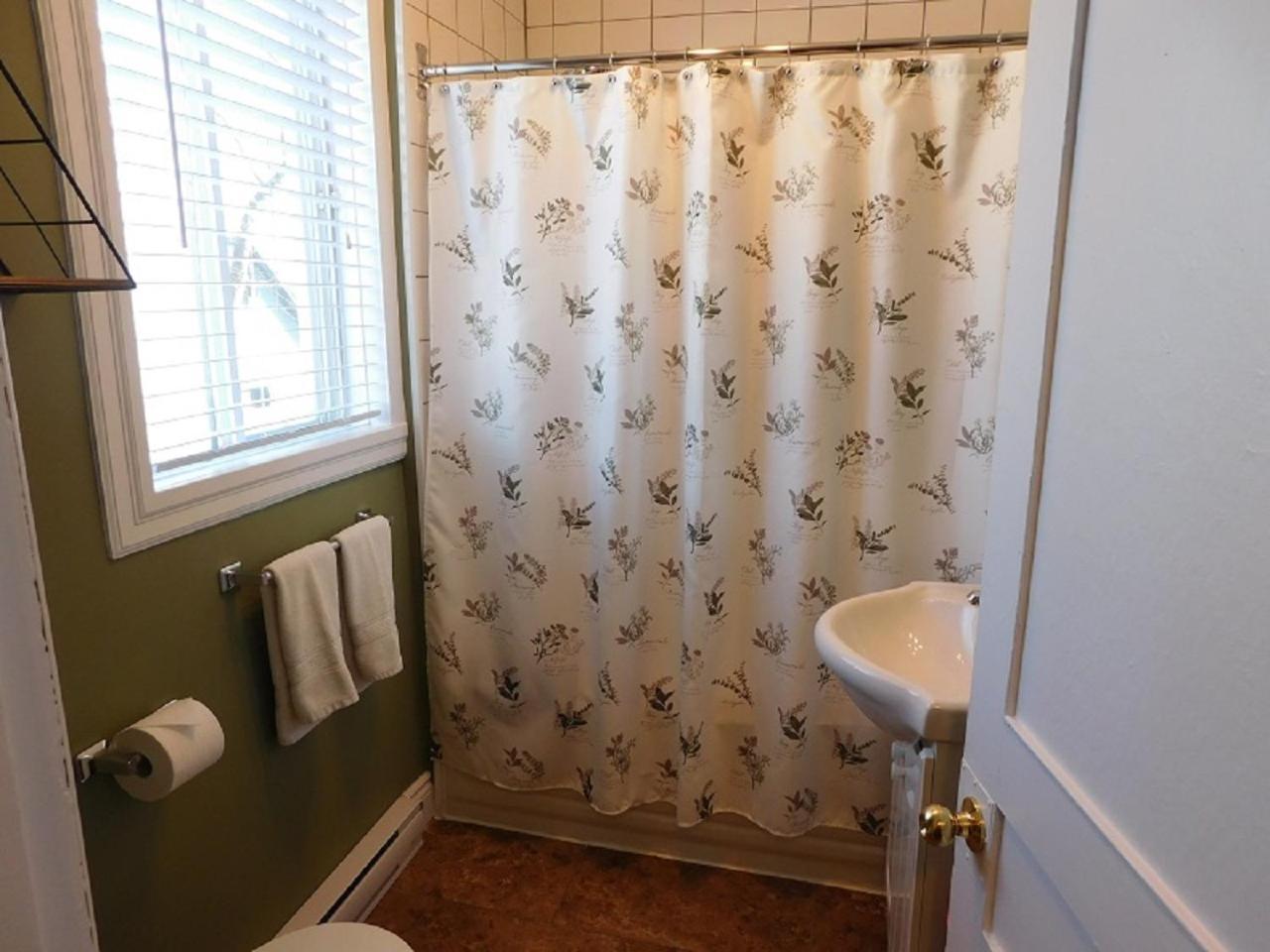 Au Coeur De Magog Bed & Breakfast Dış mekan fotoğraf